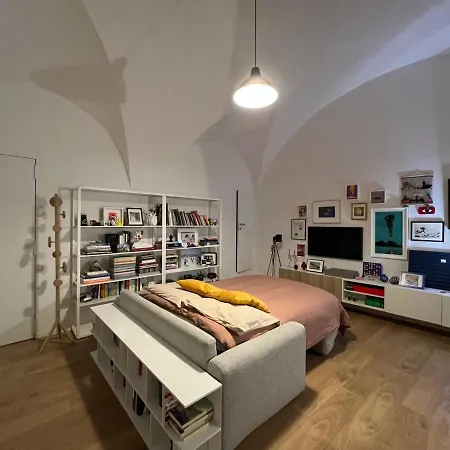 La Finestra Su Chiaia-3